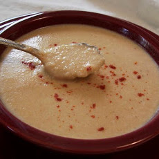 Creamy Cheesy Cauliflower Soup