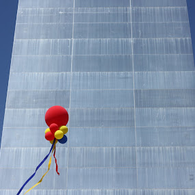 by Jason Arand - Architecture & Design Statues & Monuments