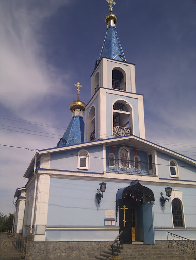 Church on the Road Cross 
