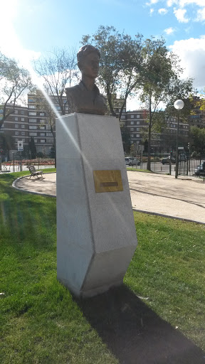 Estatua Homenaje A Miguel Angel Blanco