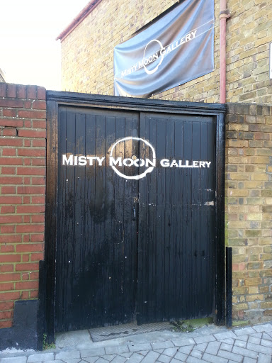 Misty Moon Gallery