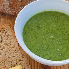 Broccoli and Leek Soup With Croutons (Low Fat)