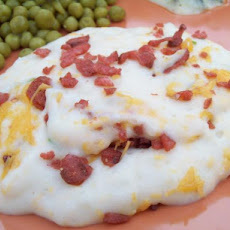 Mashed Potatoes With Cheddar and Chives