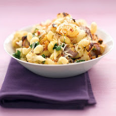 Pasta with Roasted Cauliflower, Parsley, and Breadcrumbs