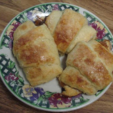 Spicy Raisin Crescents