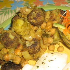 Chickpea, Potato, and Cabbage Curry