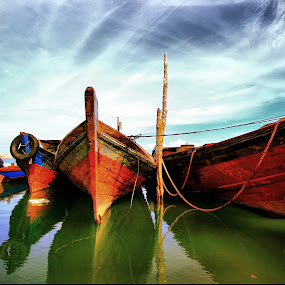 BOATS BATU BESAR 003_fhdr for web.JPG