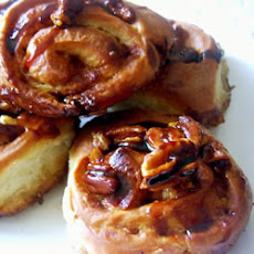 Overnight Caramel Pecan Rolls