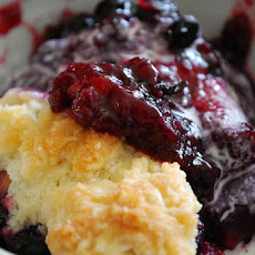 25 Minute Fresh Peach and Berry Cobbler