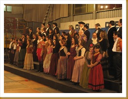 CORO TEATRO MUNICIPAL DE SANTIAGO Y CORO DELA UNIVERSIDAD ARTURO PRAT DE I (69)