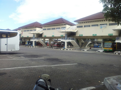 Giwangan Bus Station