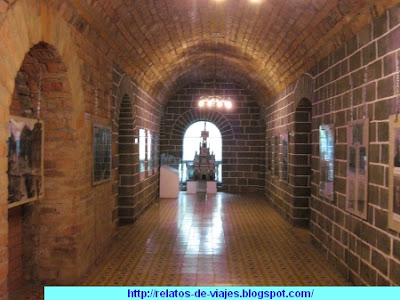 Museo en la iglesia de las Lajas