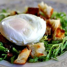 Poached Egg and Bacon Salad - Salad Lyonnaise