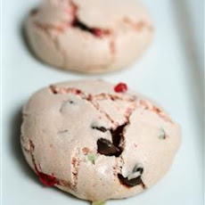 Chocolate Peppermint Meringue Drops