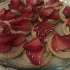 Strawberry Custard Cream Pie