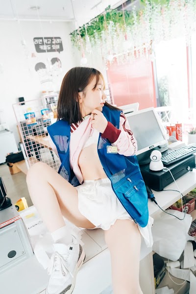 [Loozy] Yeri Pocket Girl Alba