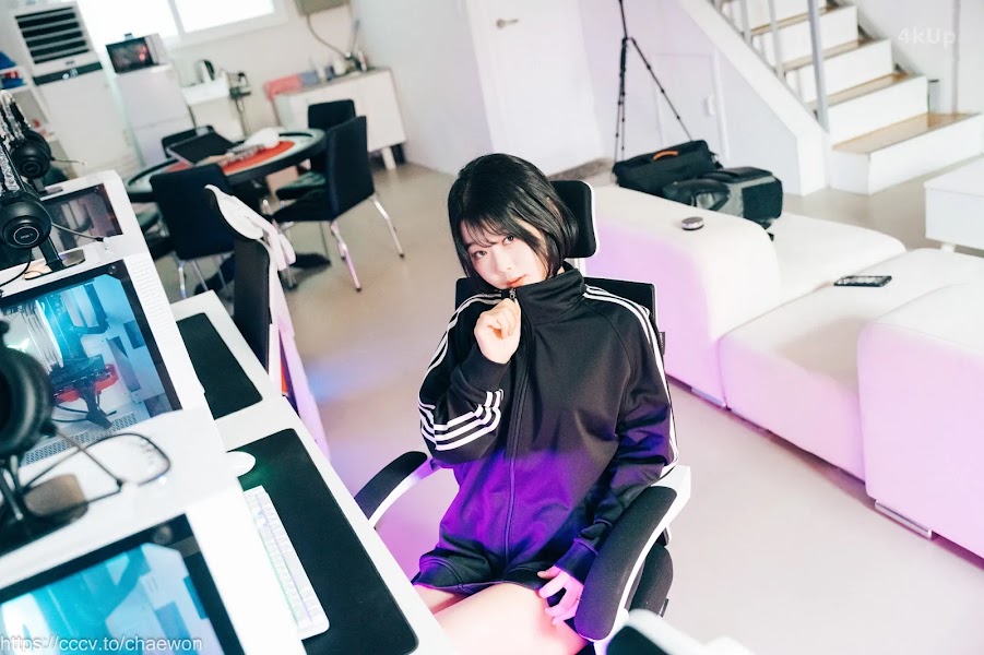 [Loozy] Zia (지아) PC Room With SP (Part A)