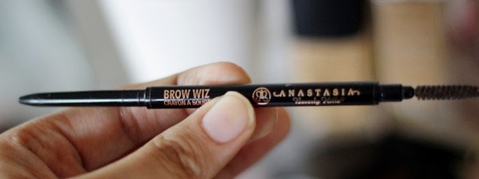 This or That  Anastasia Beverly Hills Brow Wiz in brunette V Brow Pomade in chocolate review comparison swatch`This or That  Anastasia Beverly Hills Brow Wiz in brunette V Brow Pomade in chocolate review comparison swatch