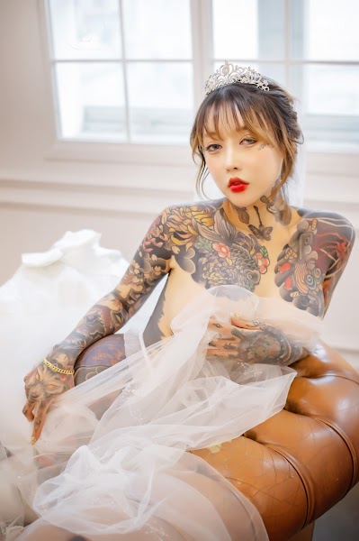 SAINT Photolife – YoKo Vol.01 & Cat Bride