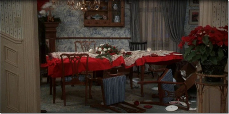 Tour the home in the movie, Christmas Vacation starring Chevy Chase