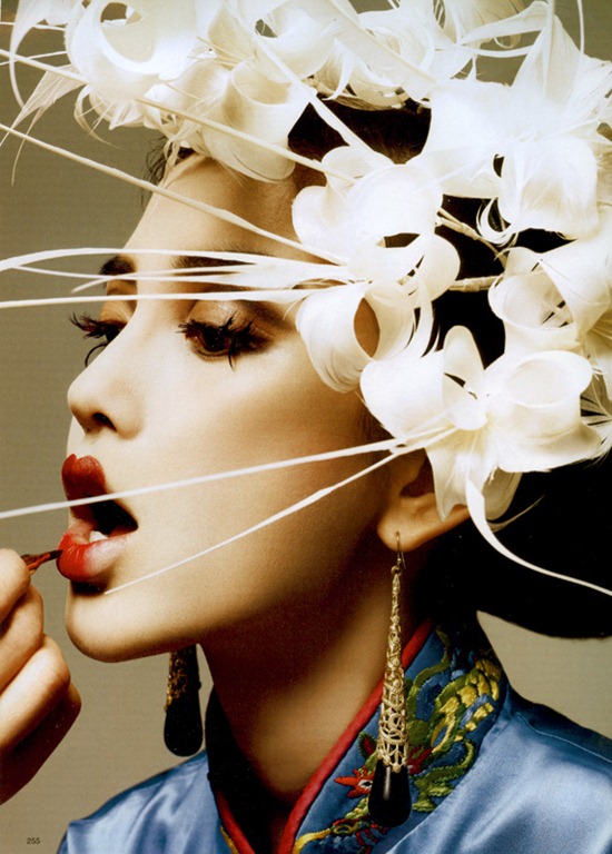 [vogue-japan-may2011-1%255B4%255D.jpg]