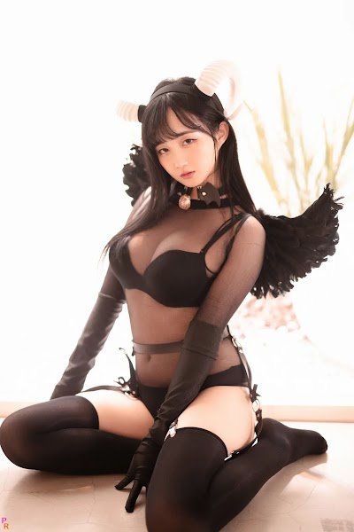 [PINK] Han Jina (한지나) Succubus