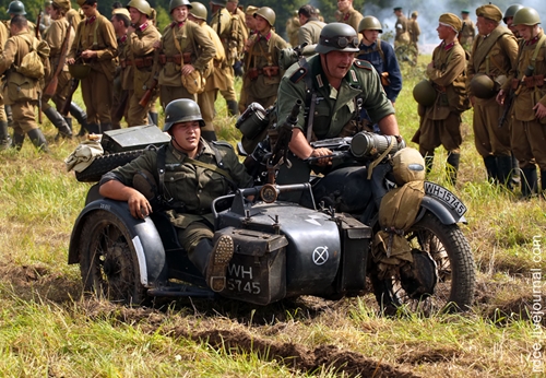 Фестиваль "Поле Боя" под Москвой