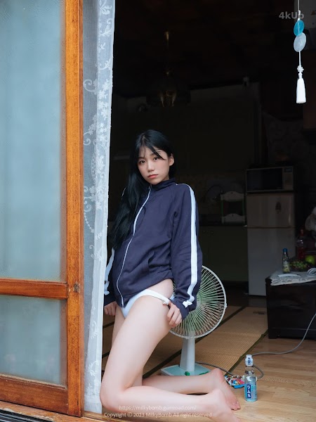 [MilkyBomb] Yui Vol.2 Tracksuit (유이 체육복)