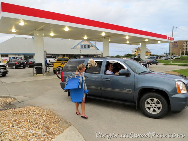 [Poodles%2520at%2520Exxon%255B3%255D.jpg]