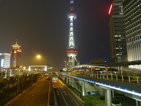 14. Turnul televiziune Shanghai.JPG