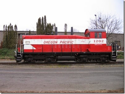 IMG_5329 Oregon Pacific SW1200RSu #1202 in Milwaukie on January 24, 2009