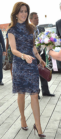 [prada-sko---hugo-boss-kjole---rika-t%255B1%255D.png]