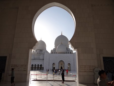 Moscheea Abu Dhabi