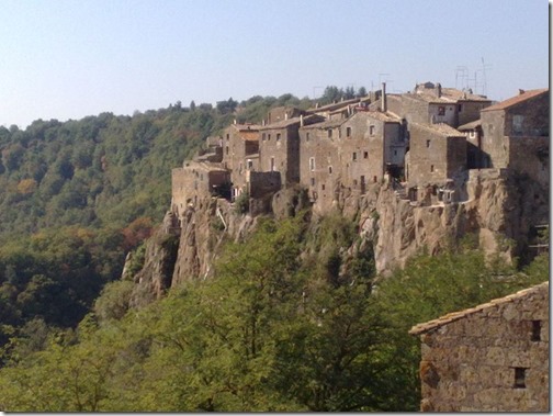 calcata y el santo prepucio (9)