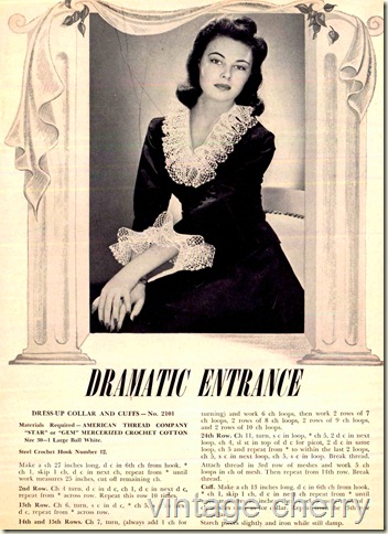 vintage 1940s fashion with detachable collars and cuffs 
