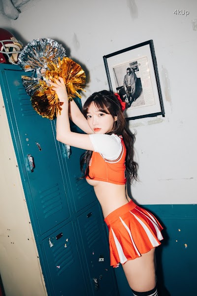 [Loozy] Son Ye-Eun (손예은) CHEER UP