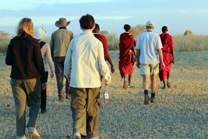 [October-23-2012-Masai-walk3.jpg]