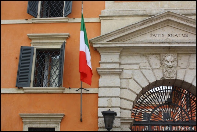 Satis beatus, Palazzo Carli, Verona