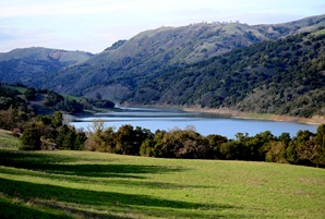 Coyote Lake from the Valley Oak Trail