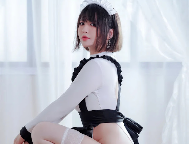 Coser@半半子 纯白女仆