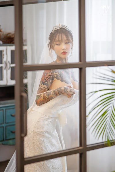 SAINT Photolife – YoKo Vol.01 & Cat Bride