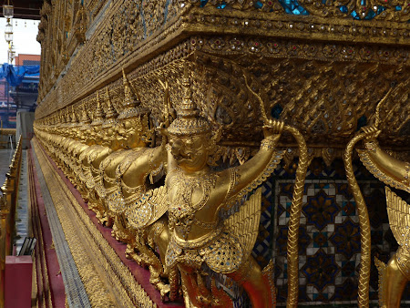 Obiective turistice Thailanda: statui aurite Bangkok