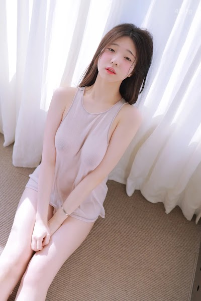 Yeon Woo (연우) See Through