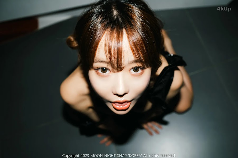[Moon Night Snap] Jucy (쥬시) Vol.404 – Capturing the Little Devil