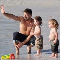 Ricky Martin e filhos 02