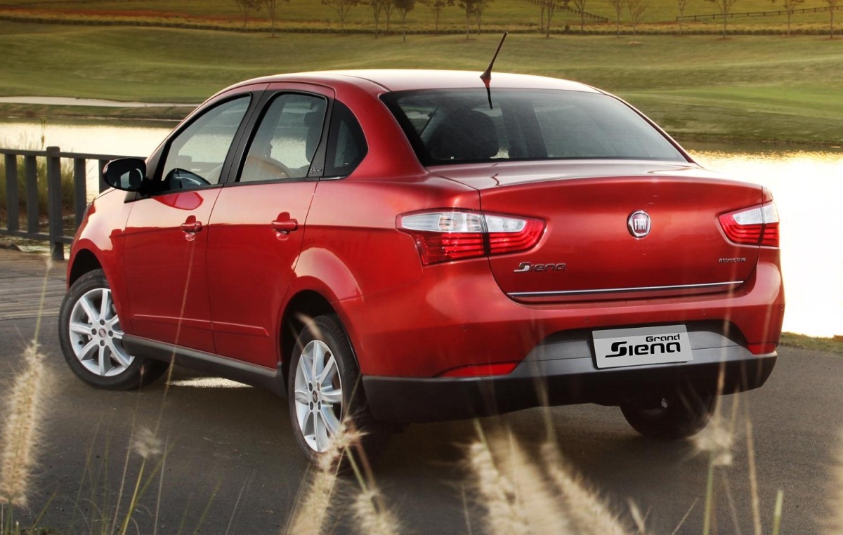 [Fiat%2520Grand%2520Siena%25202013%2520externas%2520%25286%2529%255B2%255D.jpg]