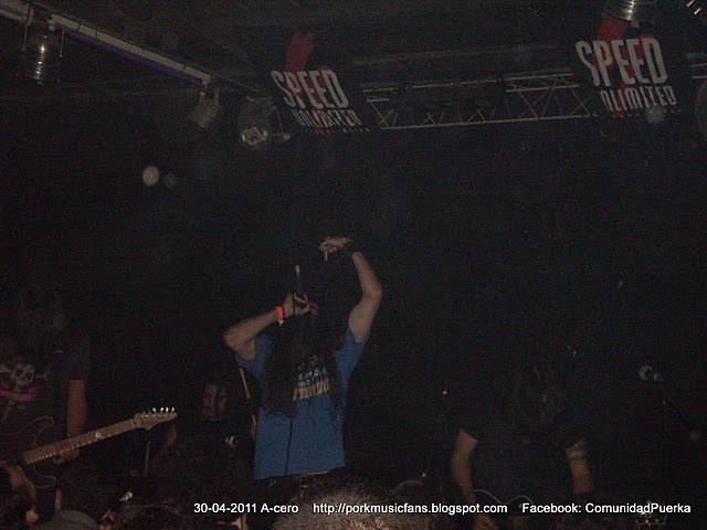 [A-cero%252030-04-2011%2520Show%2520%252813%2529%255B2%255D.jpg]