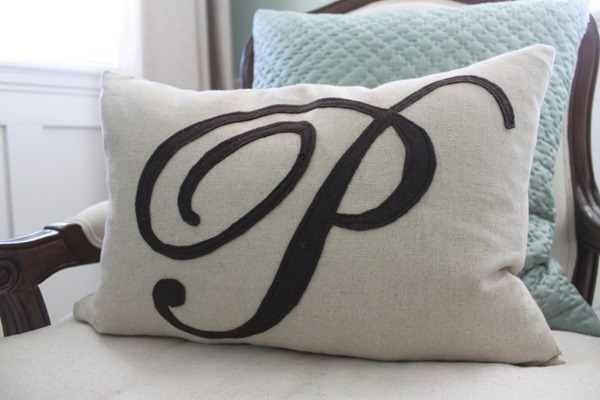 felt monogram pillow tutorial