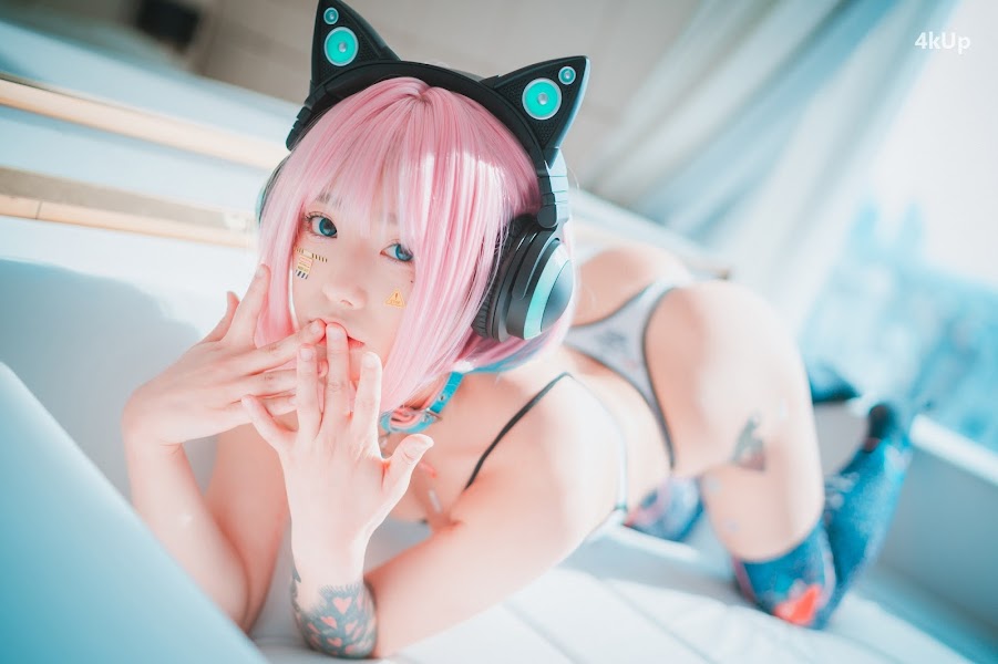 DJAWA Maruemon Caution Girl – Athletic Girl