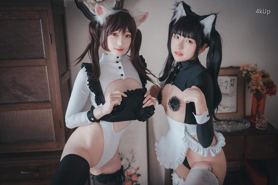 DJAWA Photo – Bambi (밤비) & Sonson (손손) Maid Mansion W